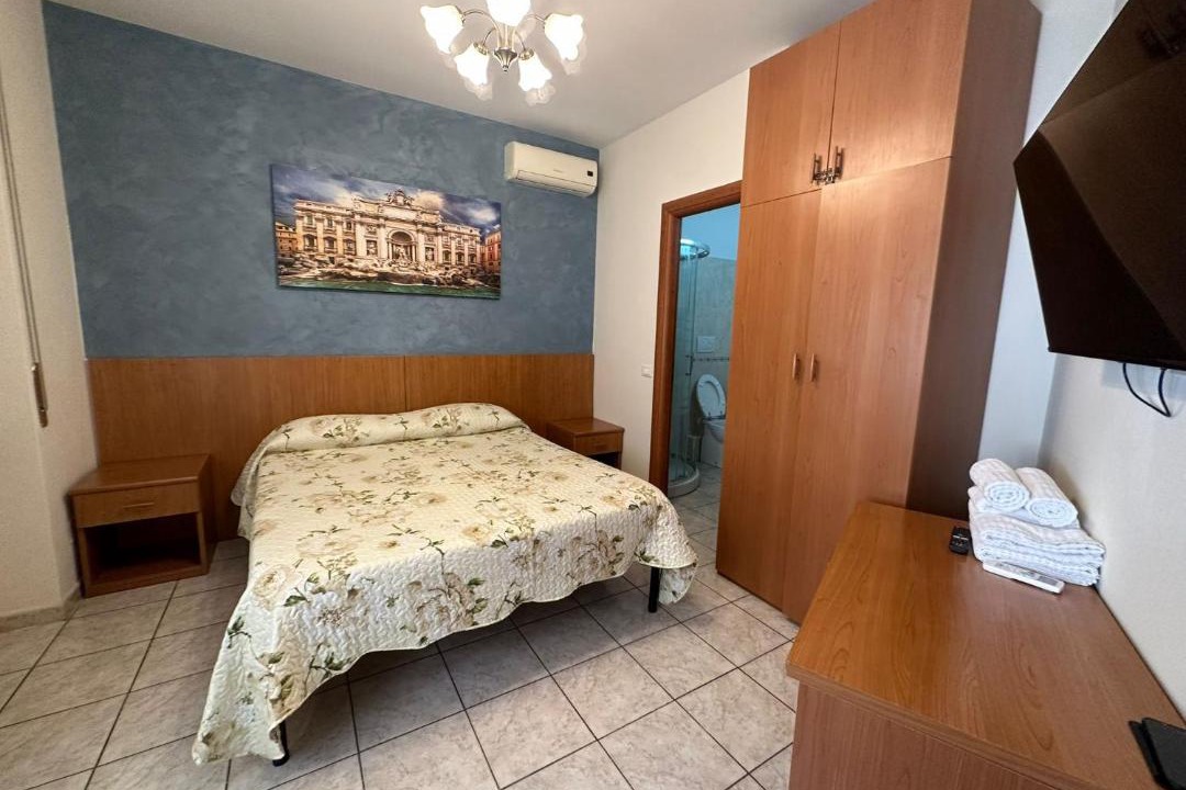 Photo of Bedroom in Rome City Centre