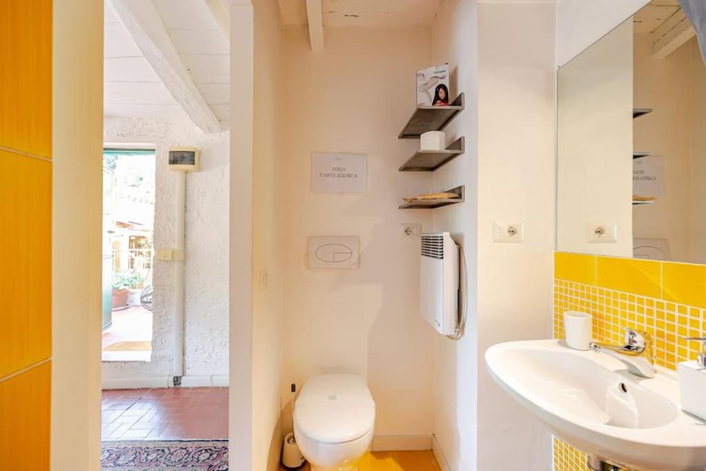 Photo of Bathroom in Trastevere