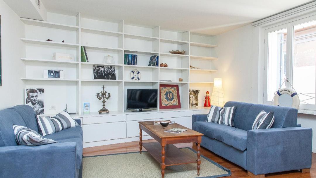 Photo of Livingroom in Rione VI Parione