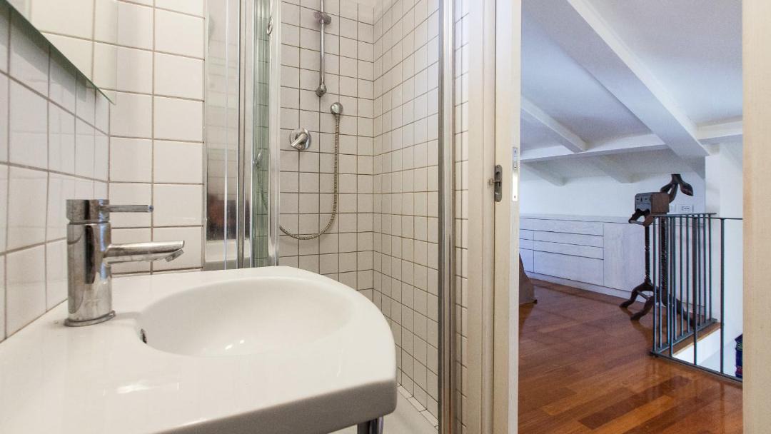 Photo of Bathroom in Rione VI Parione