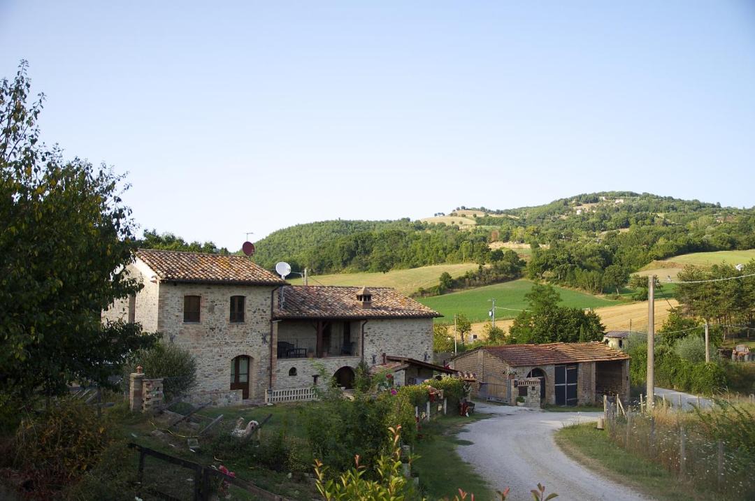 Photo of Others in Montone