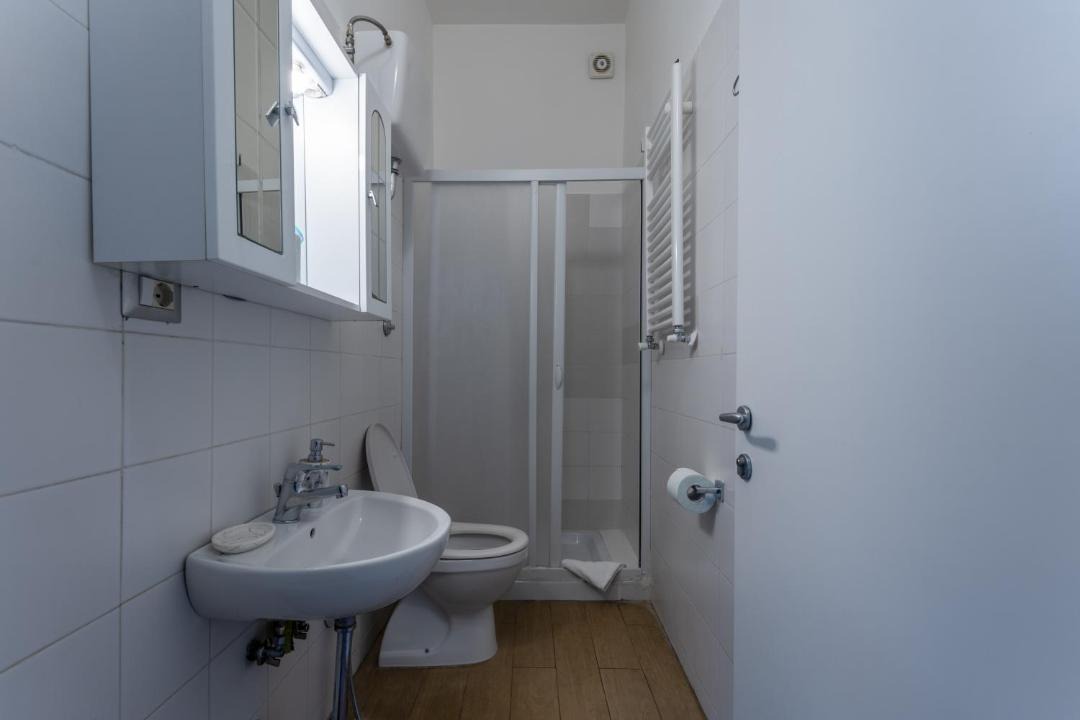 Photo of Bathroom in Rione VI Parione