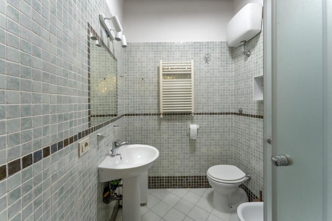 Photo of Bathroom in Rione VI Parione