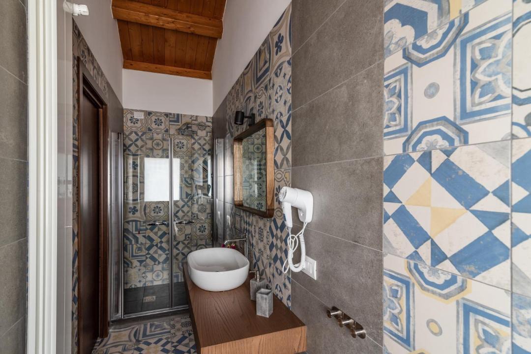 Photo of Bathroom in Lioni