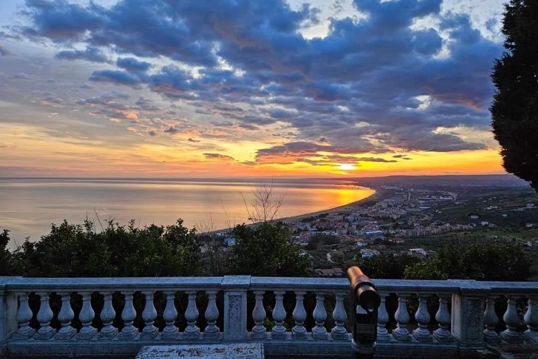 Photo of Others in Vasto