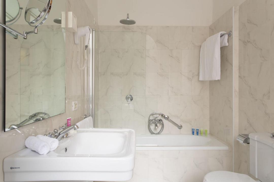 Photo of Bathroom in Repubblica