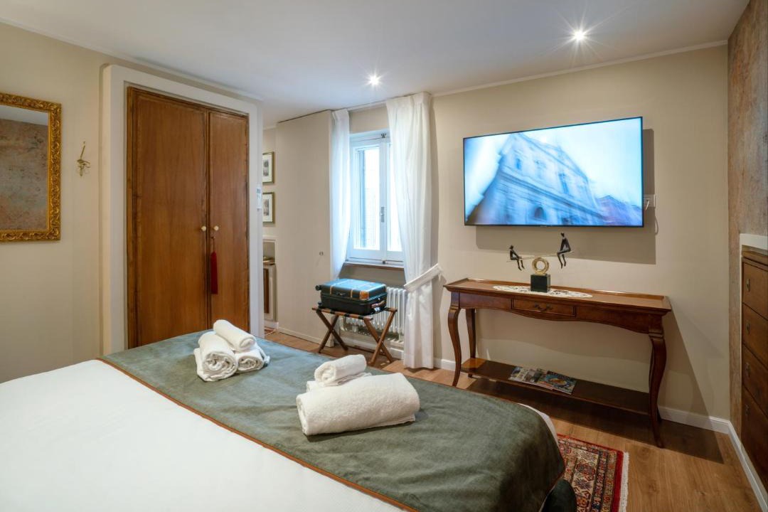Photo of Bedroom in Rome City Centre