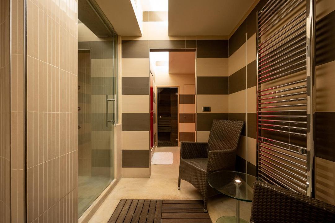 Photo of Bathroom in Montone