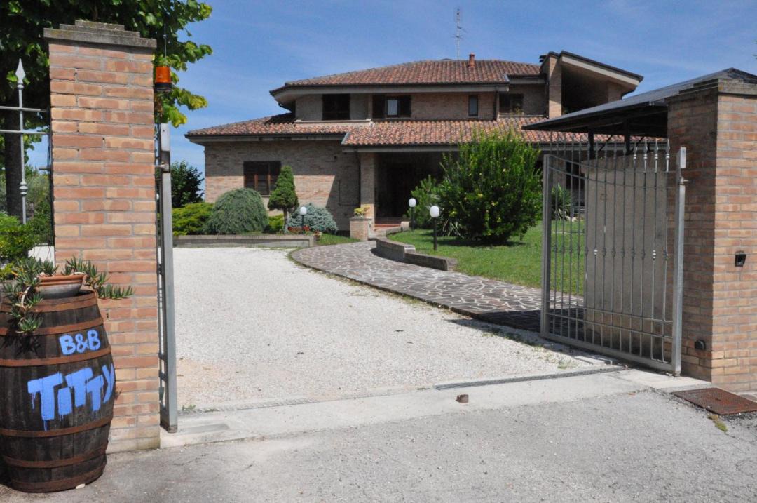 Photo of Others in Montottone