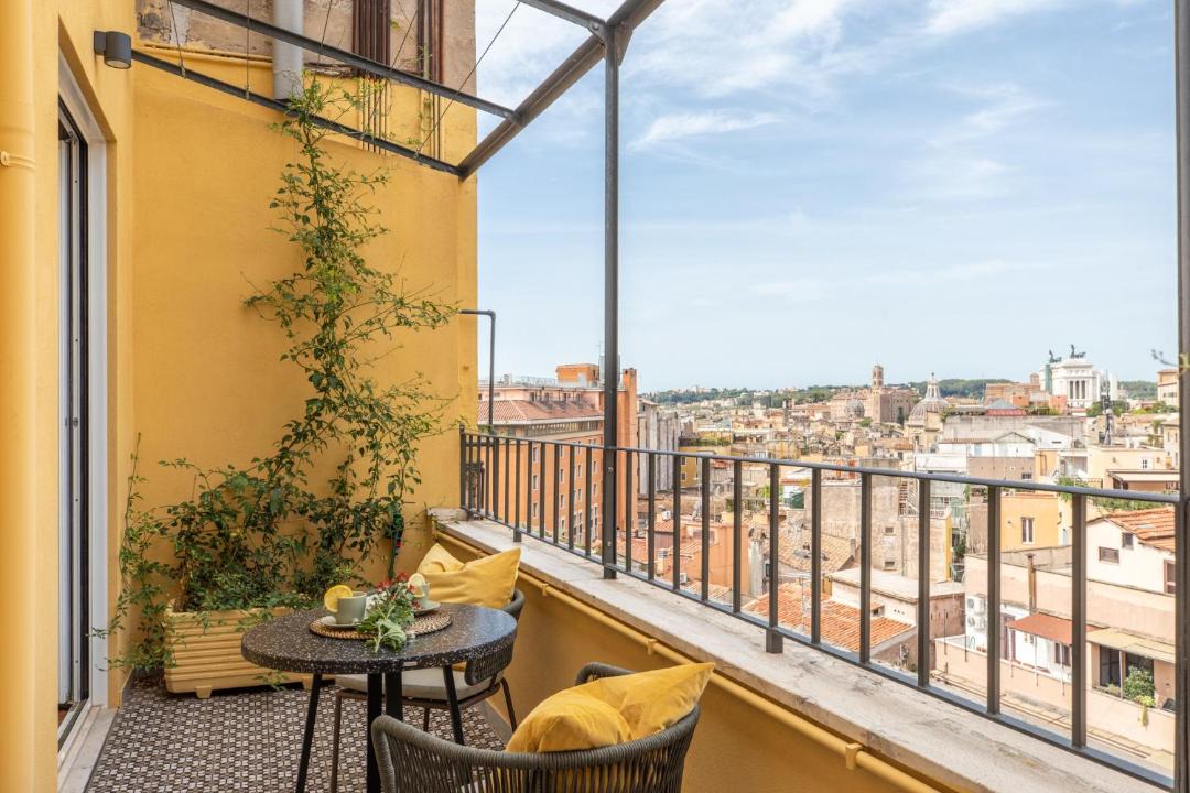 Photo of Patio Balcony in Monti