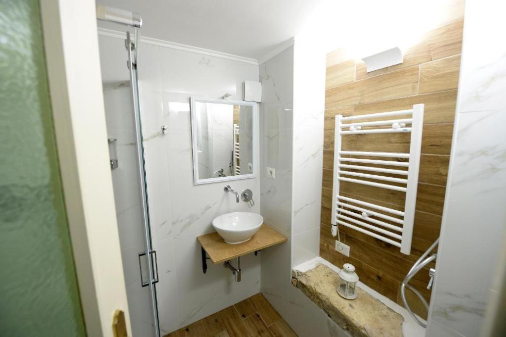 Photo of Bathroom in Rione VIII Sant'Eustachio