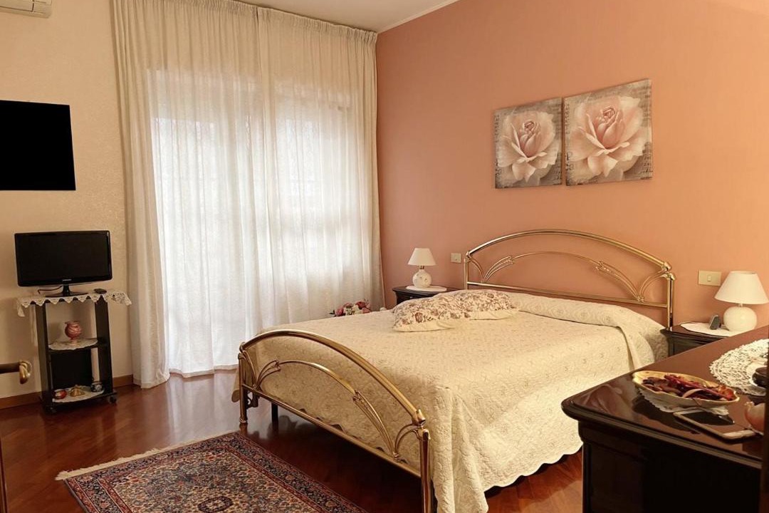 Photo of Bedroom in Rome City Centre
