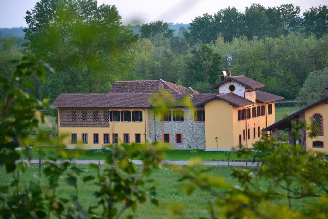 Photo of Others in Robecchetto con Induno