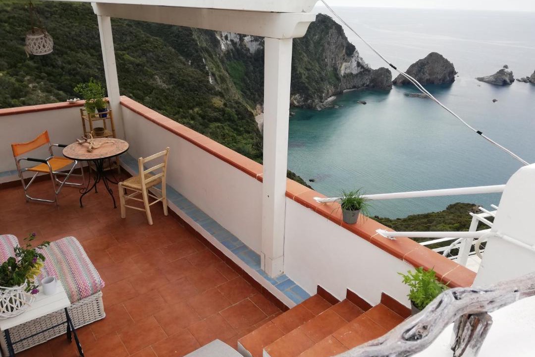 Photo of Patio Balcony in Le Forna