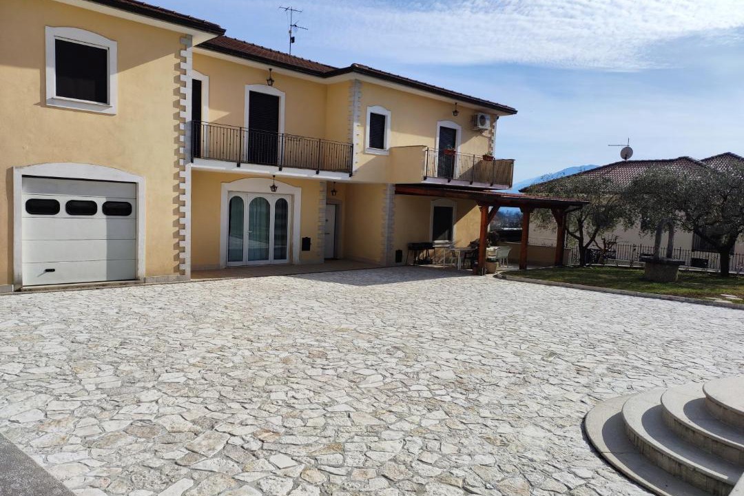 Photo of Others in Gallinaro