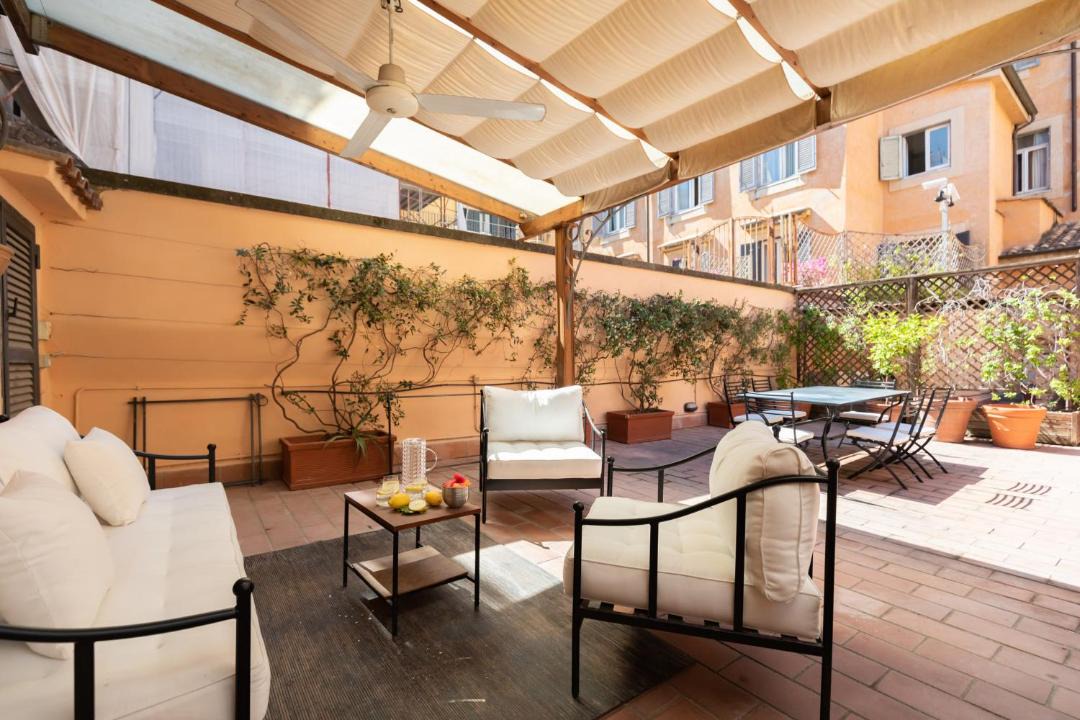 Photo of Patio Balcony in Rione VIII Sant'Eustachio