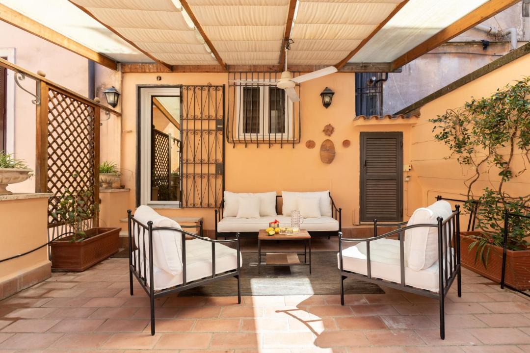 Photo of Patio Balcony in Rione VIII Sant'Eustachio