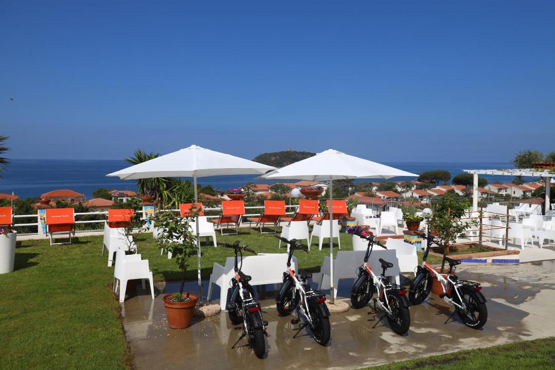 Photo of Others in Cucco-Riviere