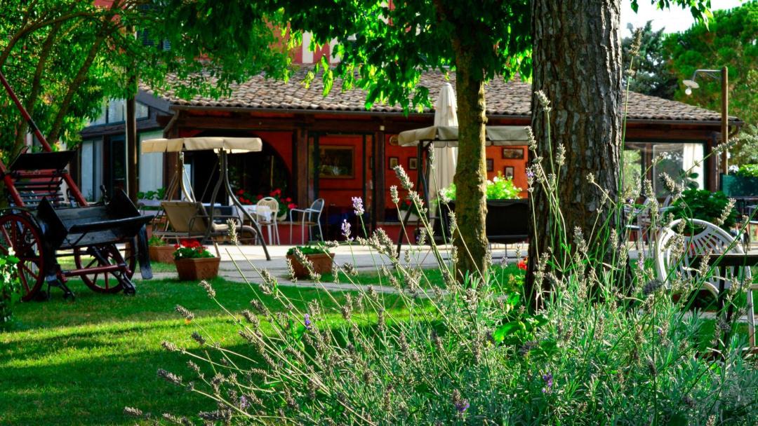 Photo of Others in San Brizio