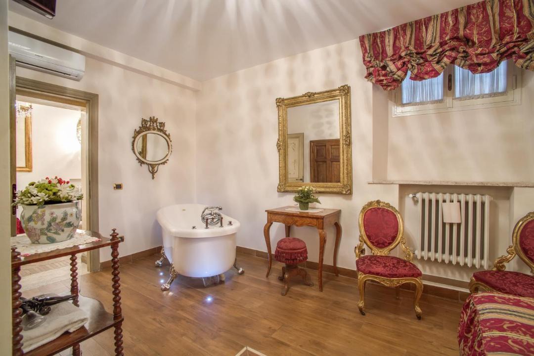 Photo of Livingroom in Rione VI Parione