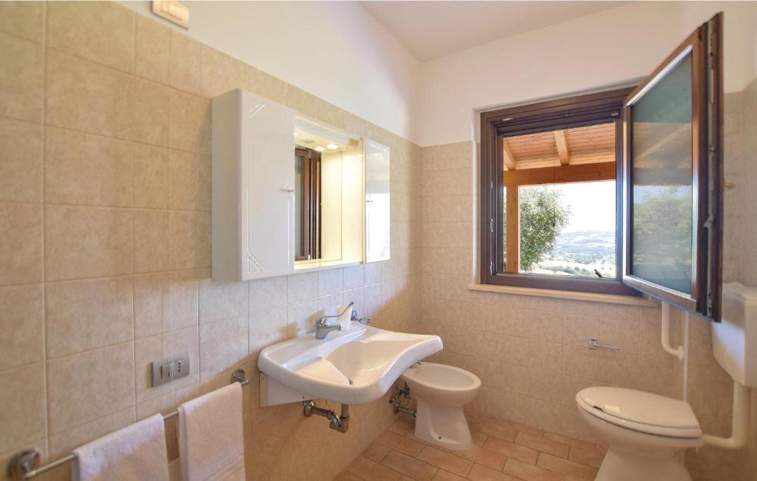 Photo of Bathroom in Montefelcino