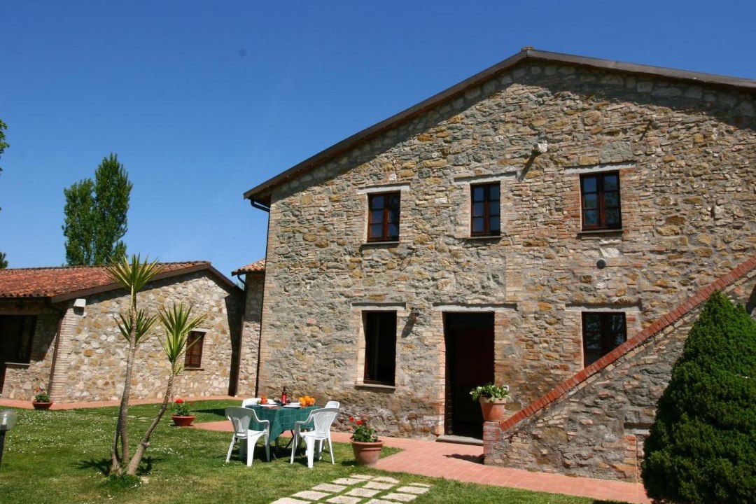 Photo of Buildings in Collesanto