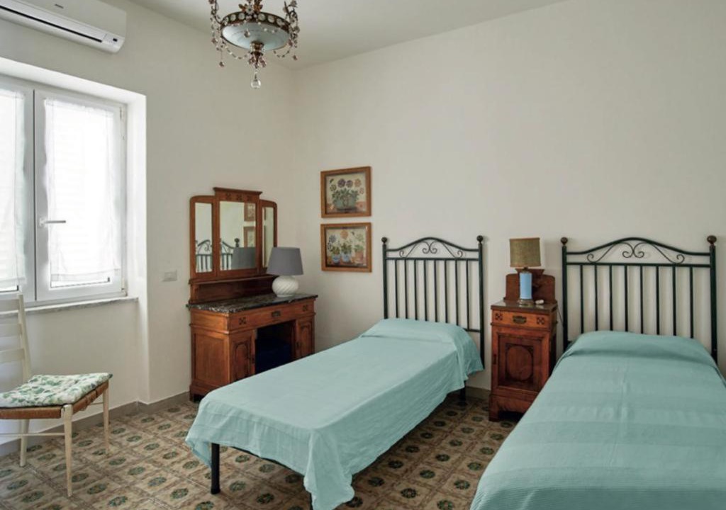 Photo of Bedroom in Forio