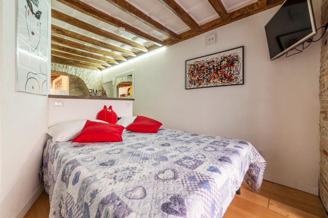 Photo of Bedroom in Navona