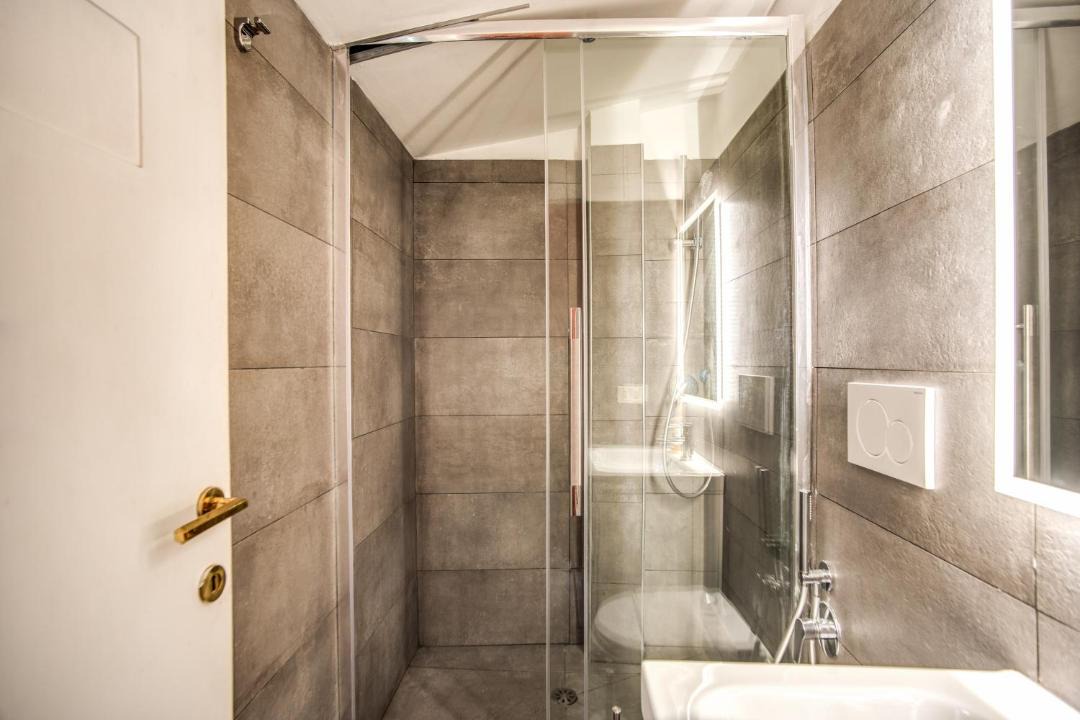 Photo of Bathroom in Rione VI Parione