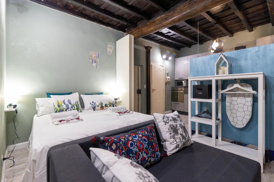 Photo of Bedroom in Rione VI Parione