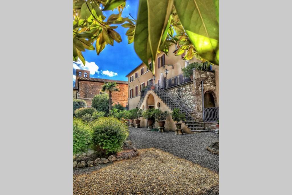 Photo of Others in San Giovanni d'Asso