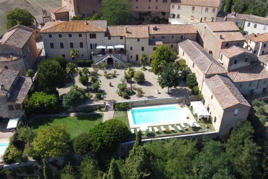 Photo of Others in San Giovanni d'Asso