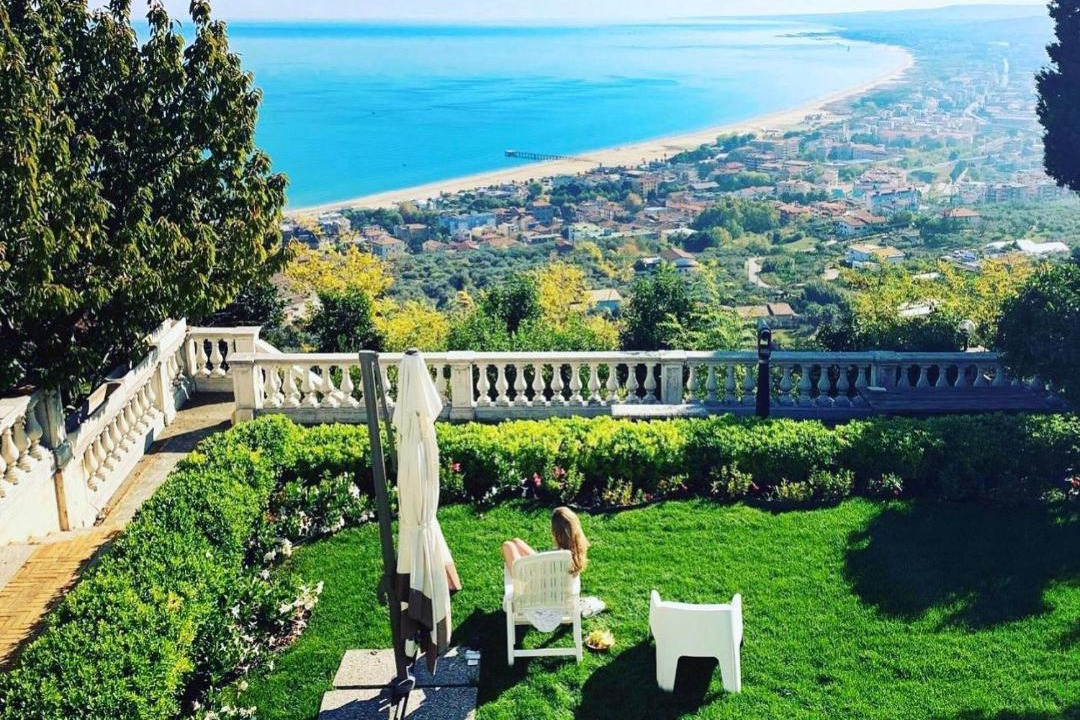 Photo of Others in Vasto