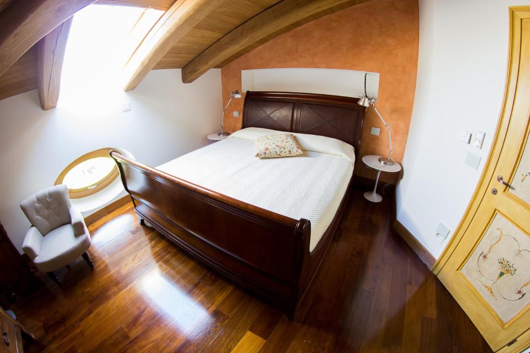 Photo of Bedroom in Mondavio