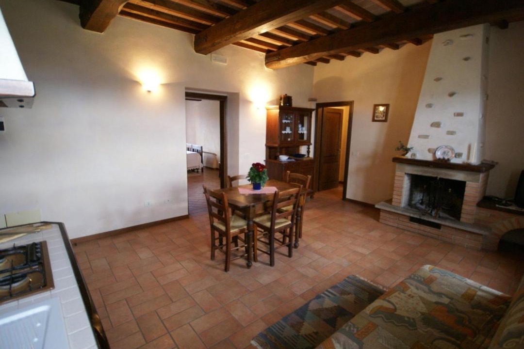 Photo of Others in Montone