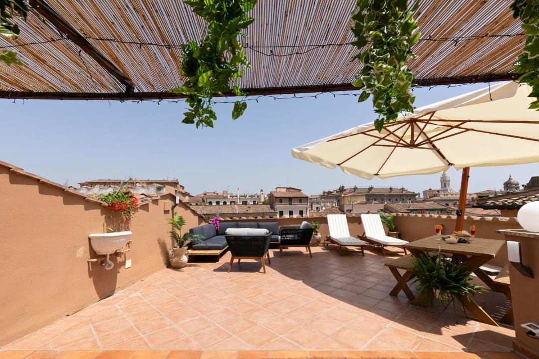 Photo of Patio Balcony in Navona
