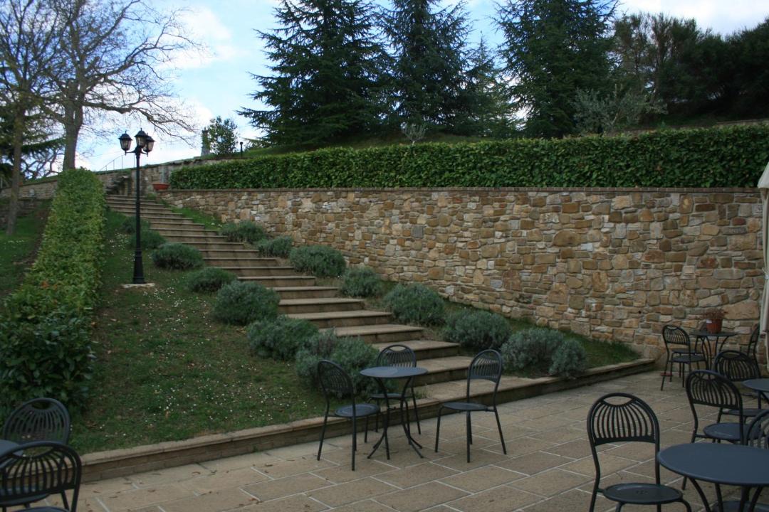 Photo of Others in Nerbisci