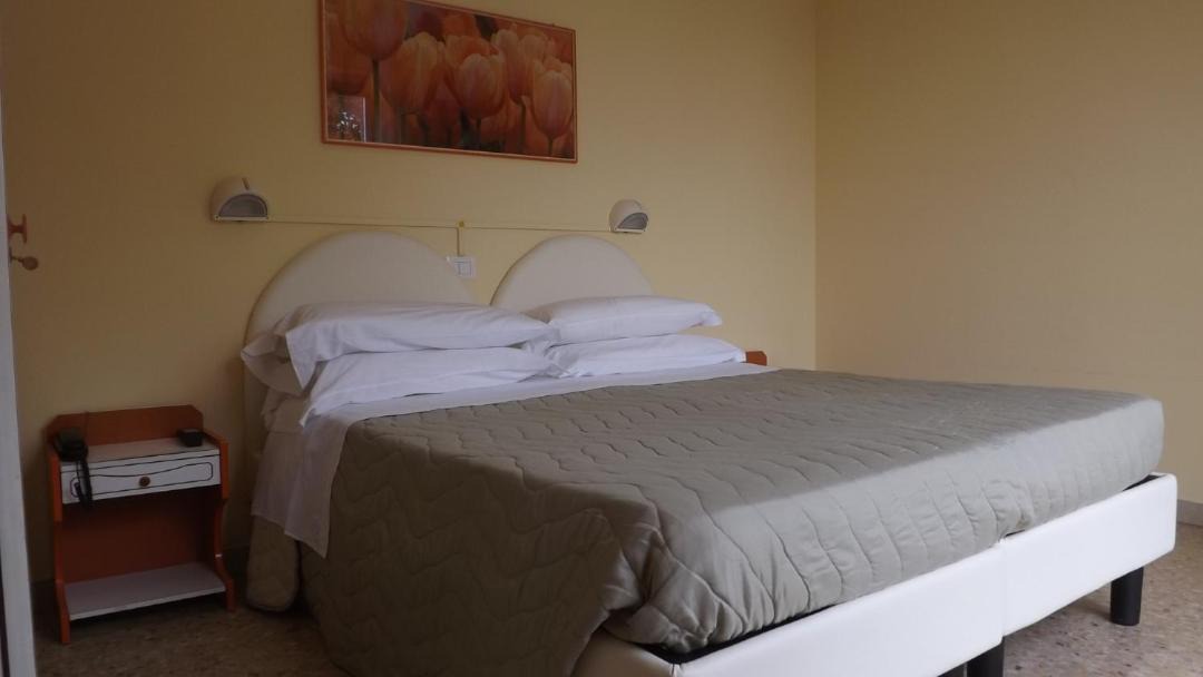 Photo of Bedroom in Giulianova
