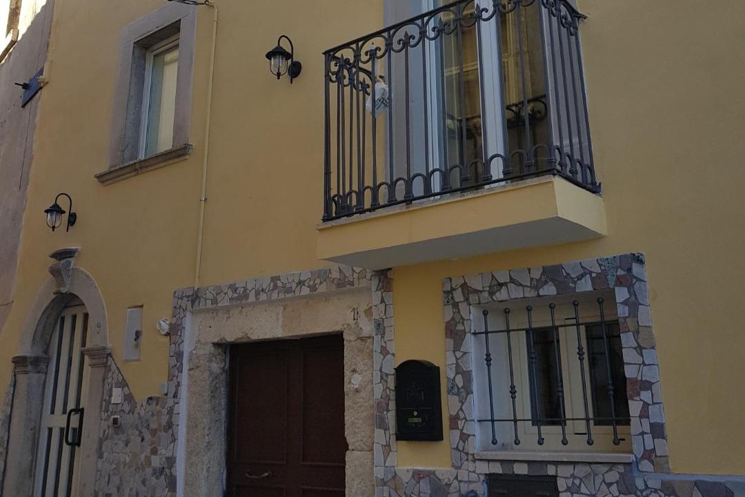 Photo of Buildings in Rocca Cinquemiglia