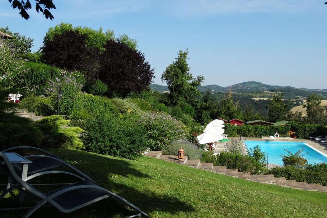 Photo of Others in Nerbisci