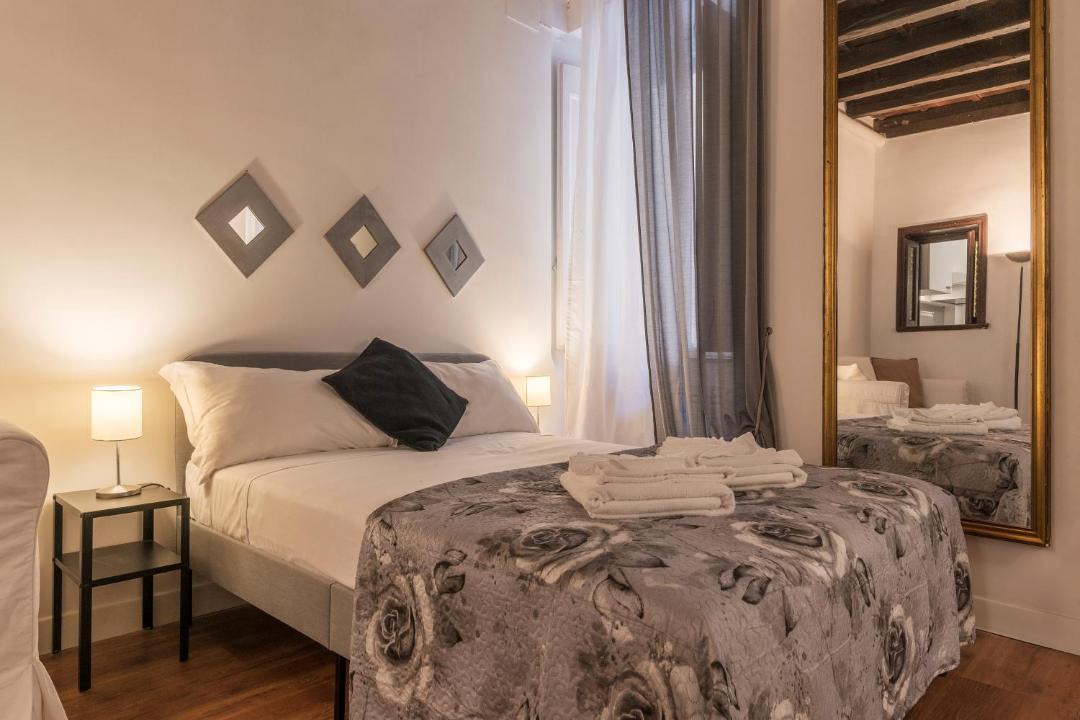 Photo of Bedroom in Monti