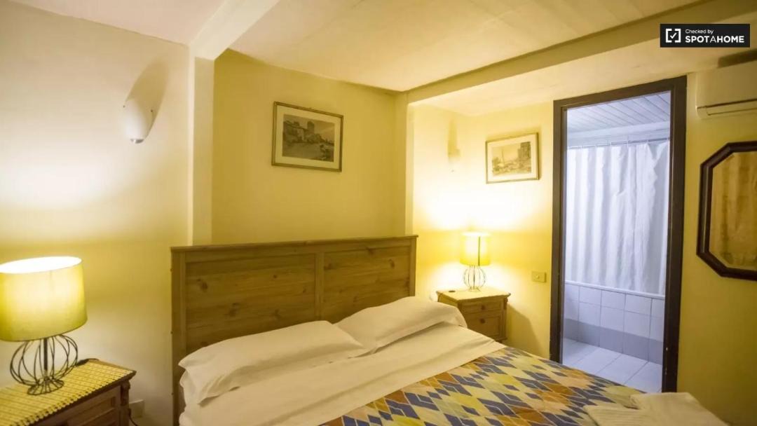 Photo of Bedroom in Rome City Centre