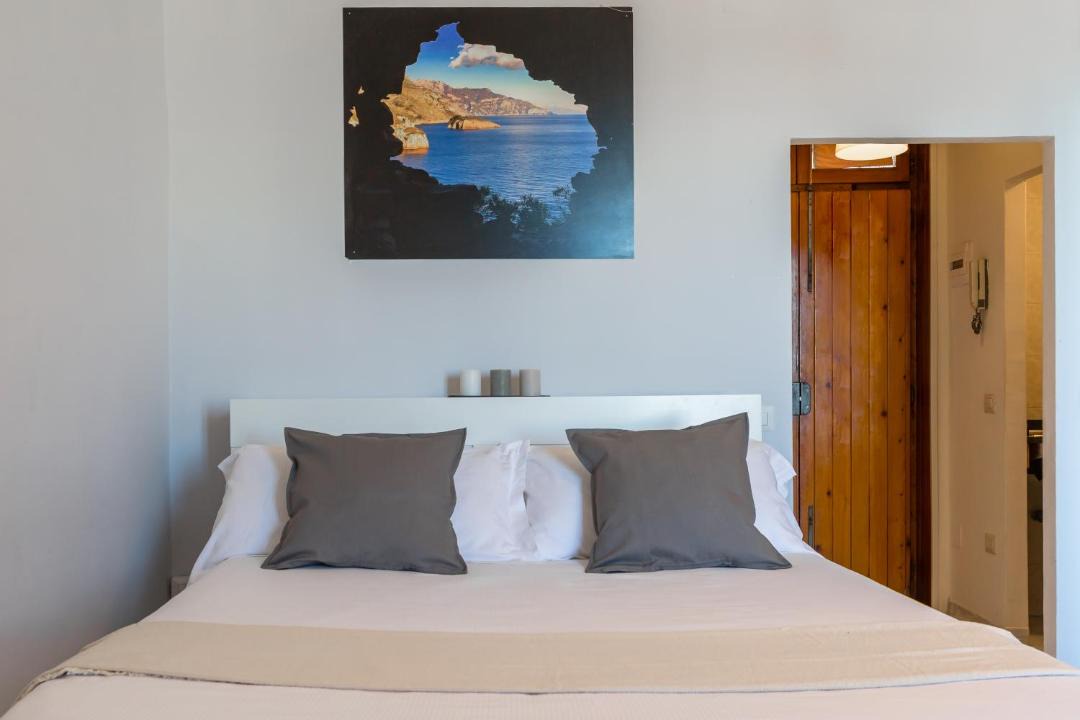 Photo of Bedroom in Mergellina