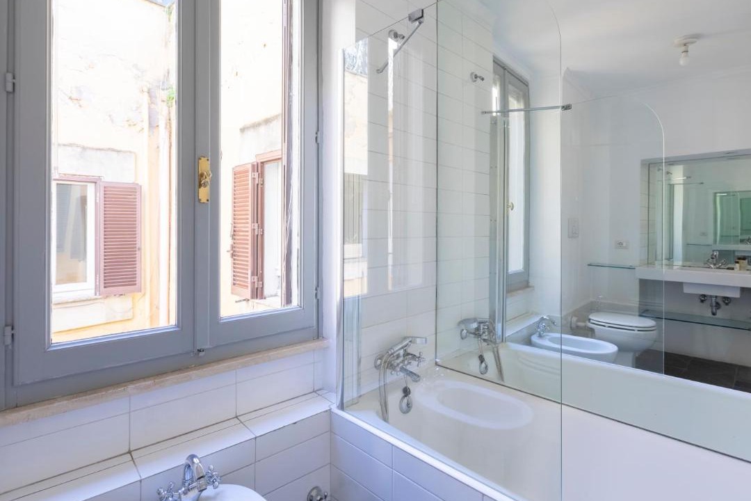 Photo of Bathroom in Trastevere