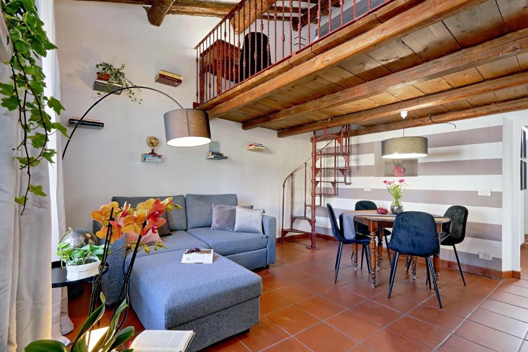 Photo of Livingroom in Rione VI Parione