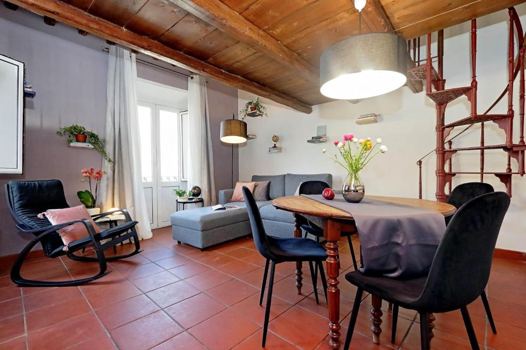 Photo of Livingroom in Rione VI Parione