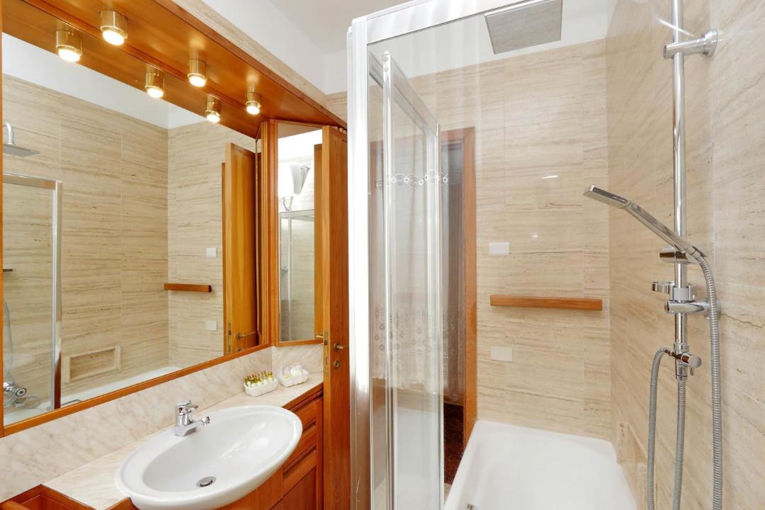 Photo of Bathroom in Rione III Colonna