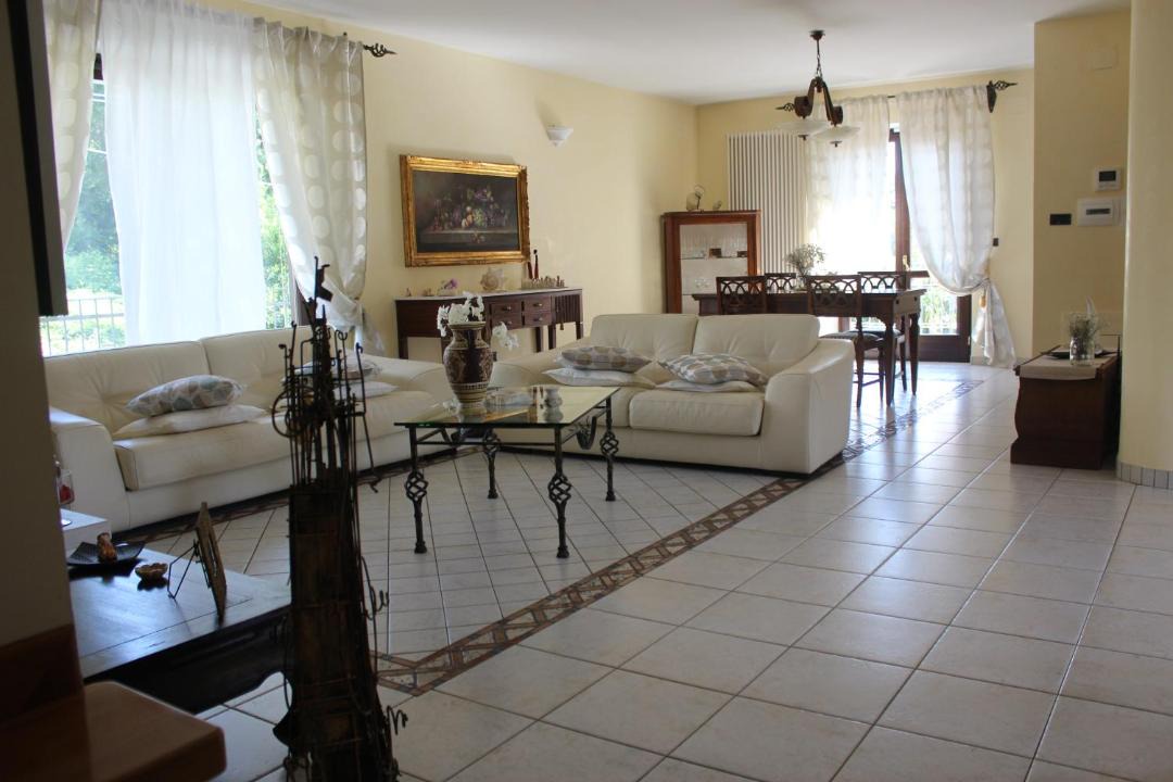 Photo of Others in Lettomanoppello