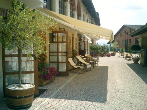 Photo of Others in Roreto