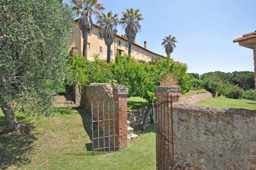 Photo of Buildings in Marsiliana